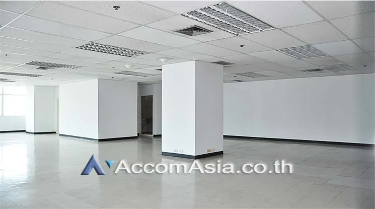 unit Office space For Rent in Silom, Bangkok  near BTS Surasak (AA10944)